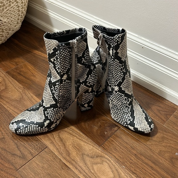 Aldo Snakeskin Booties - Picture 2 of 5